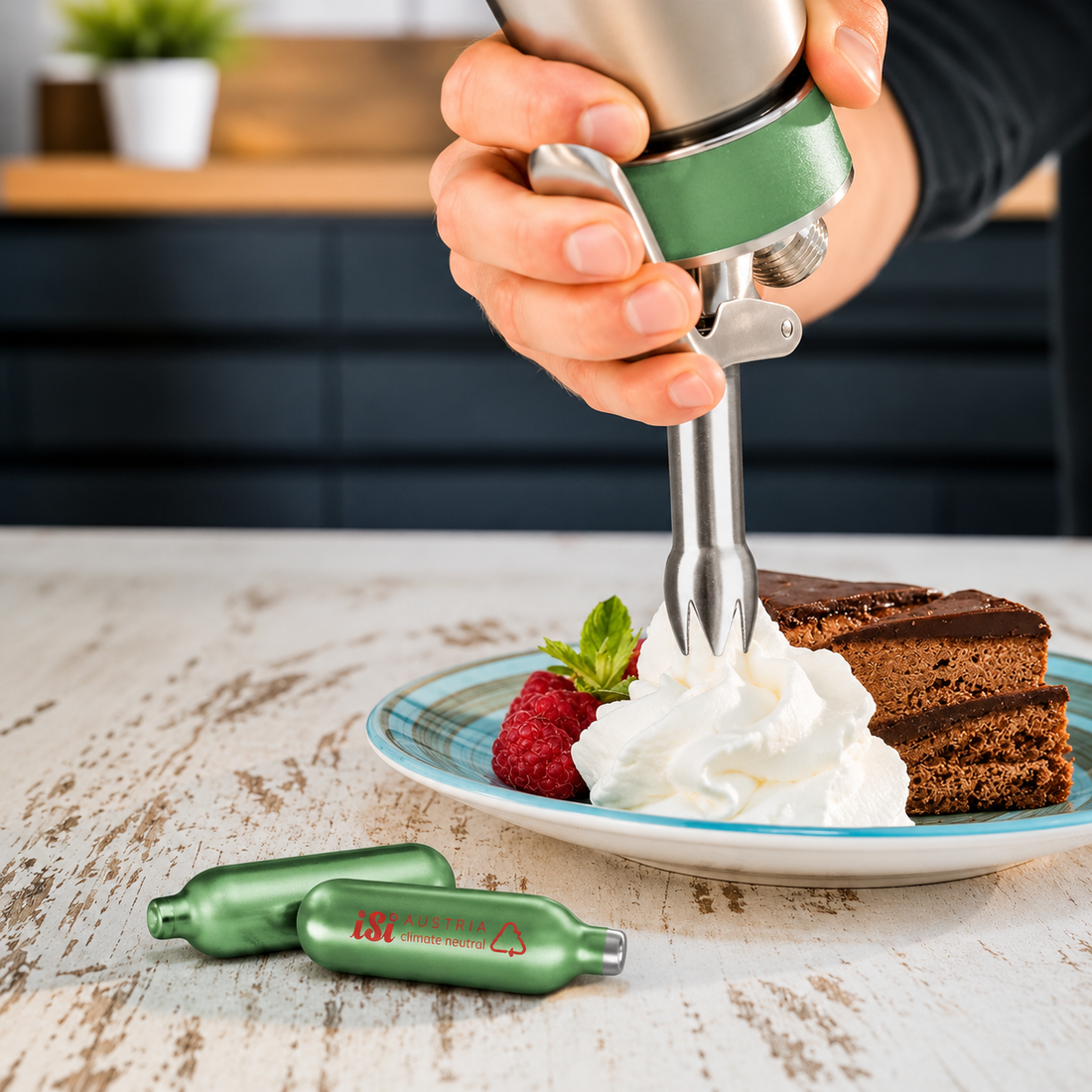 iSi North America Whipped Cream Chargers 10 Pack, Eco Series, perfect for preparing whipped cream quickly.